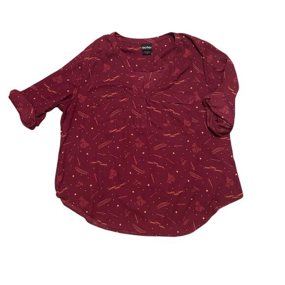 Harry Potter Gryffindor House Dard Red Georgette Pullover Blouse Size 2 Plus Sz - Picture 6 of 11